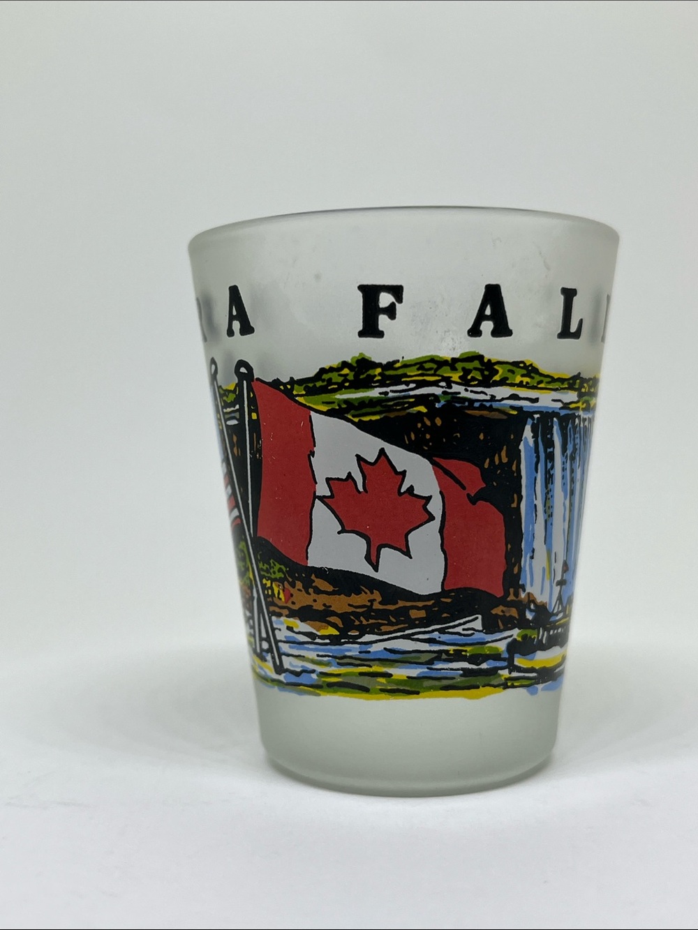 Frosted Glass Niagara FallsShot Glass with USA and Canada Flags - White/Red/Blue - Picture 4 of 6